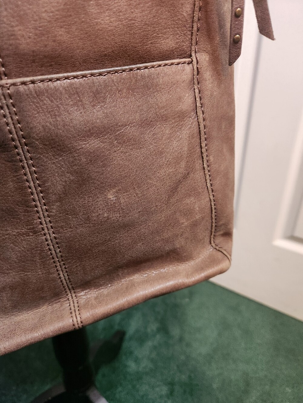 The Sak Crossbody Leather Bag Brown - Picture 5 of 10